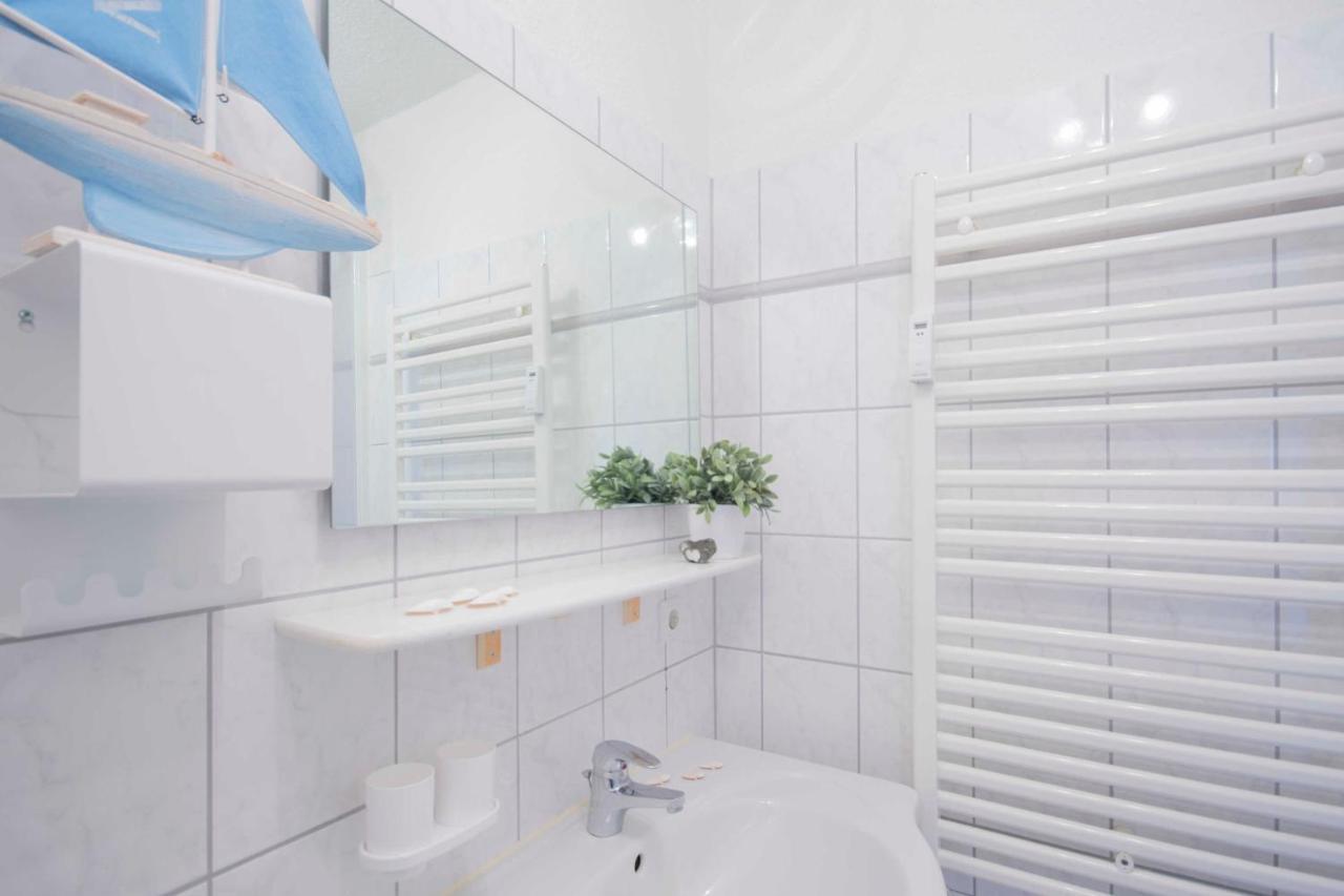 Ferienwohnung Deichblick Sellin  Exterior foto